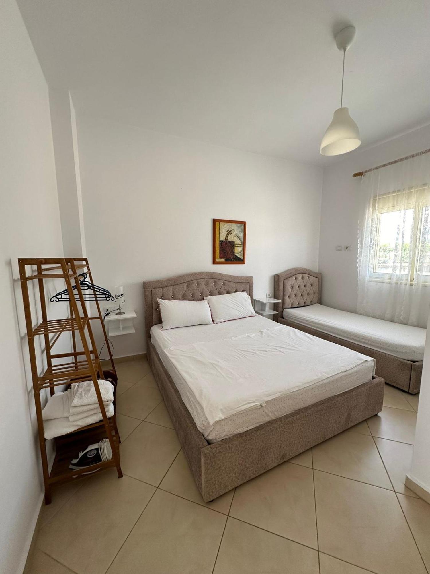 Vila B&E Vlore Exterior photo